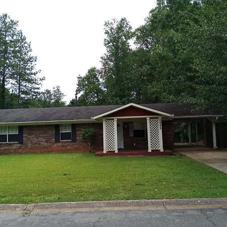 Modern Suburban Ranch Villa Powder Springs Exterior photo